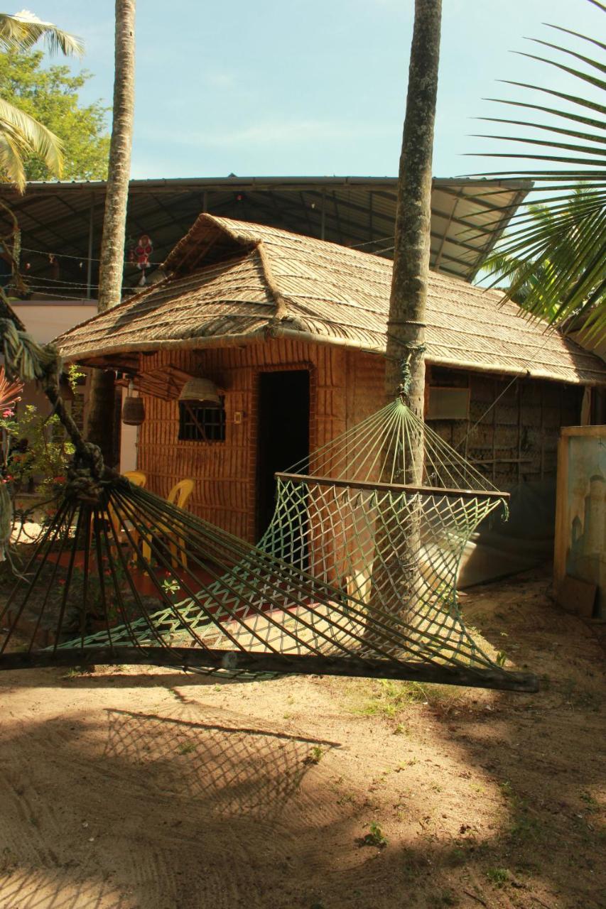 Elara Beach View Homestay Alappuzha Eksteriør bilde