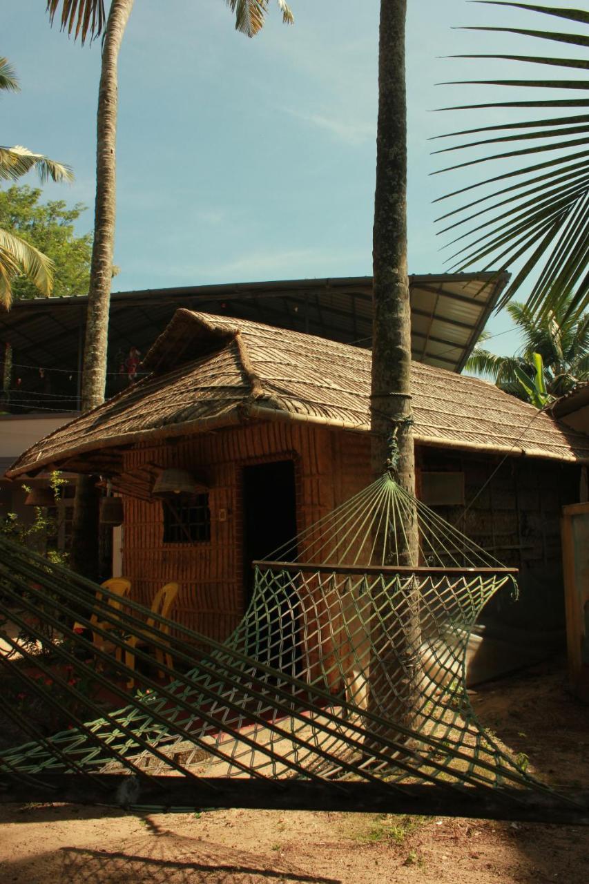 Elara Beach View Homestay Alappuzha Eksteriør bilde